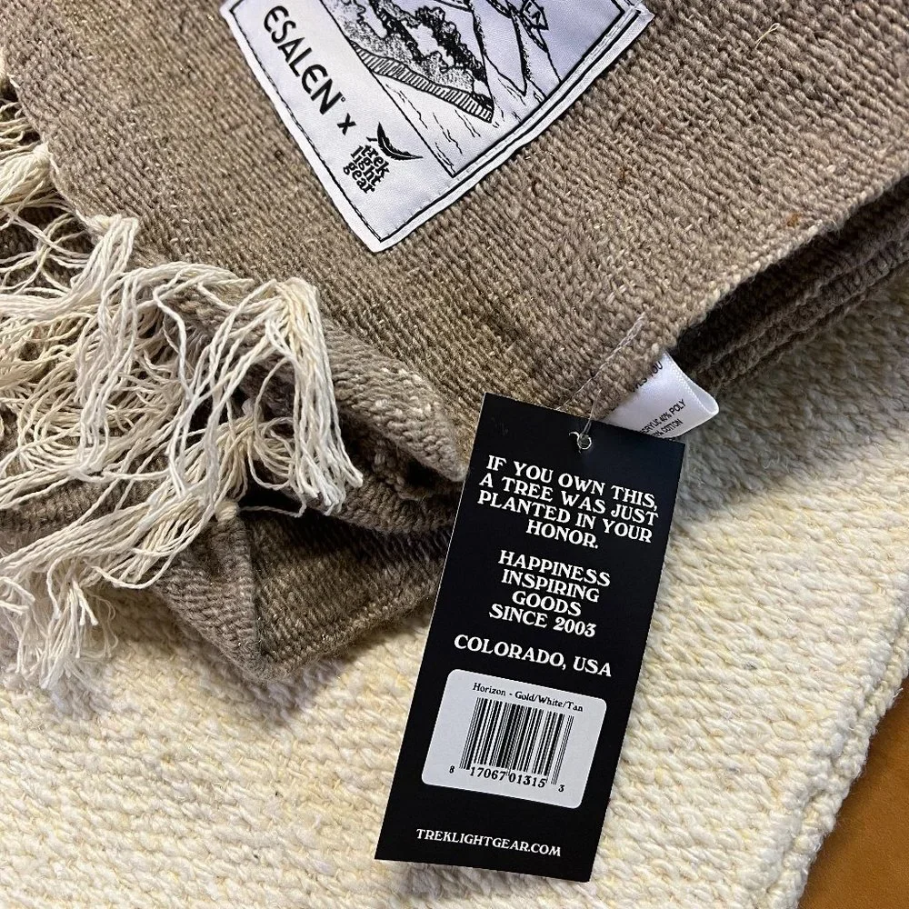 NWT! Esalen + Trek Light Gear Blanket in Horizon‎ Gold